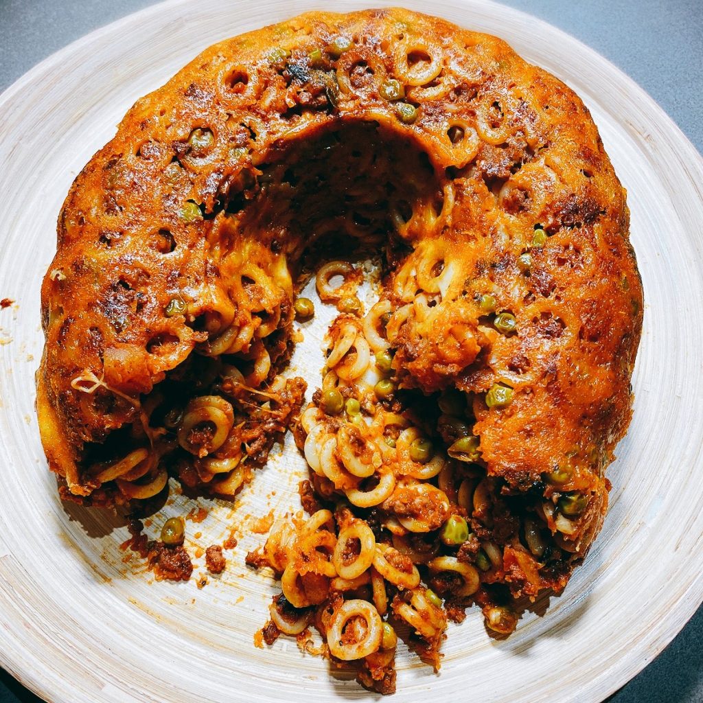Anelletti pasta cake