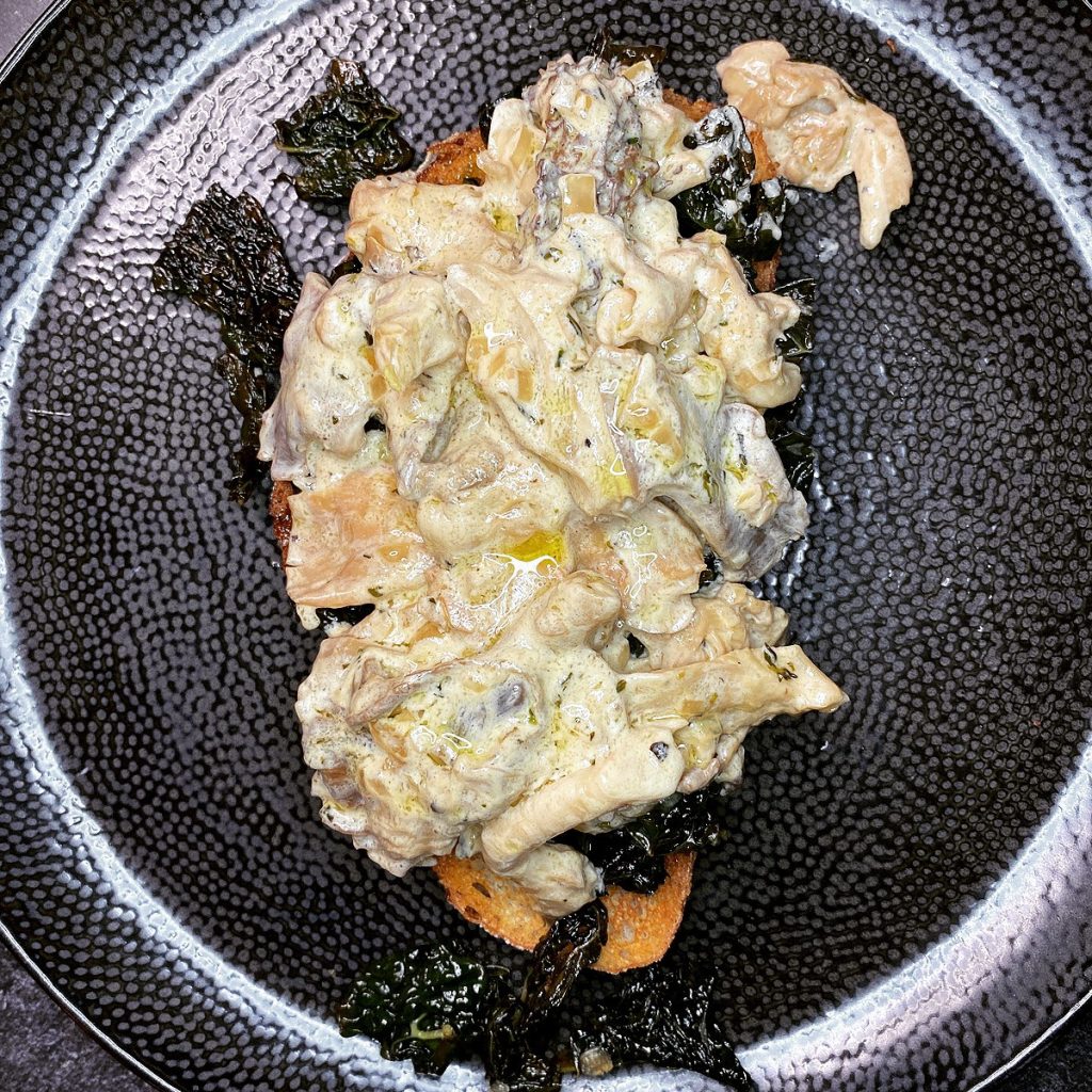 Boozy luxurious mushrooms on toast